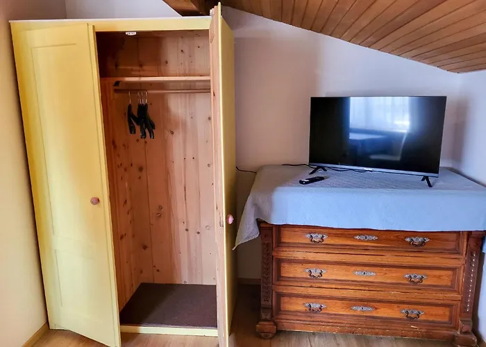 Frieda By Interhome Lägenhet Zams